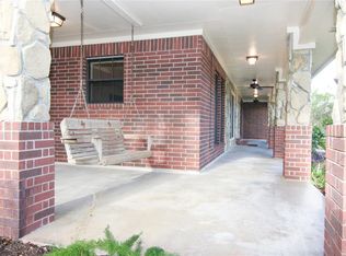 7110 Booth Ln, Manvel, TX 77578