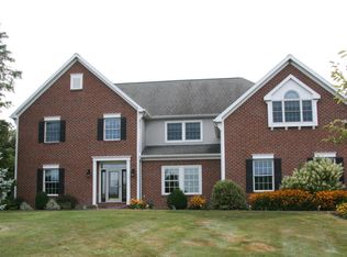 20 Steeplechase Dr, Bloomsburg, PA 17815