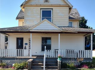 160 Neighbor St, Newcomerstown, OH 43832