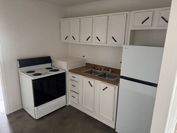 2nd image of 1313 McNutt Rd #1