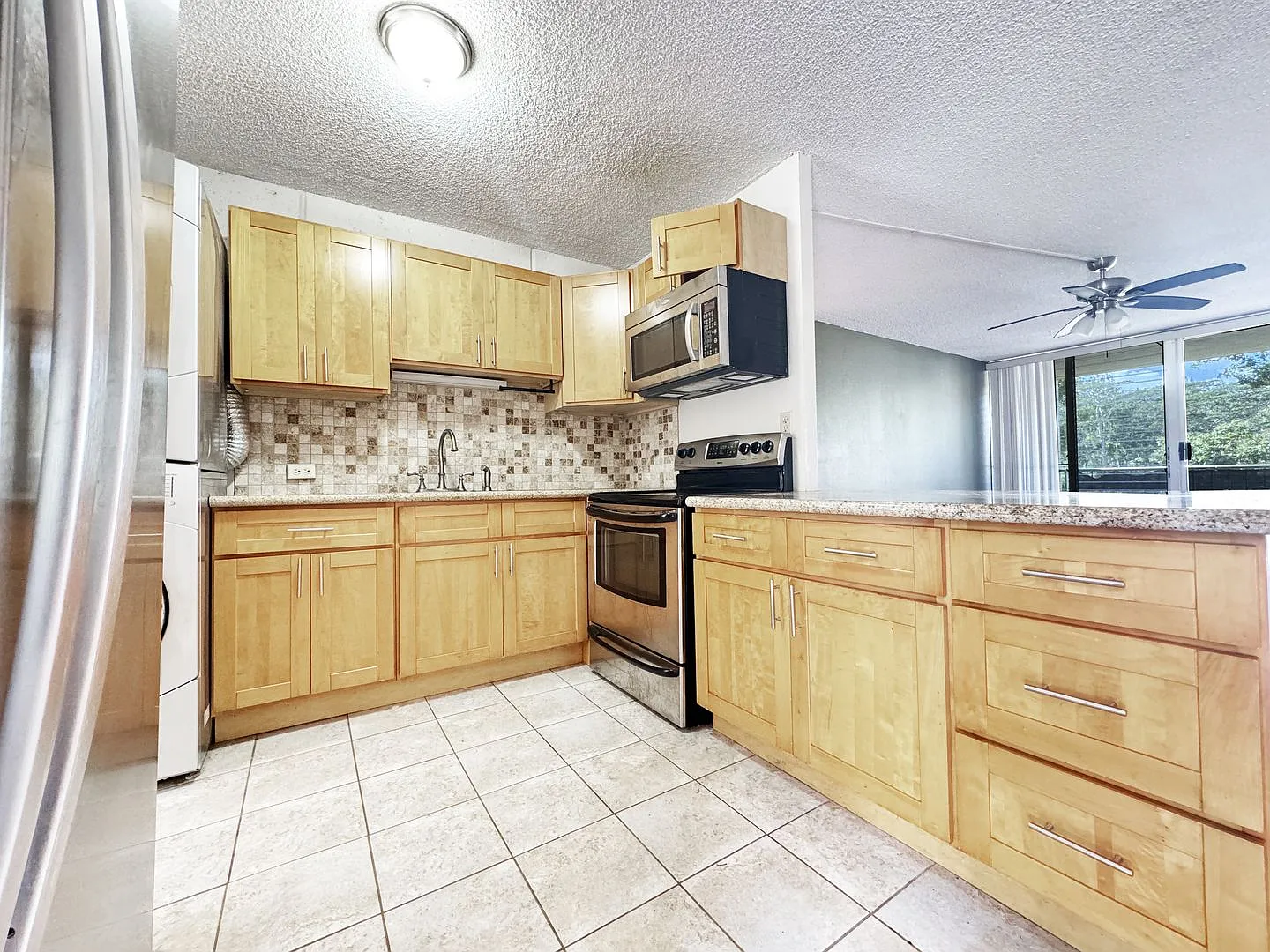 One-Bedroom Mililani Condo with Parking — Photo 2