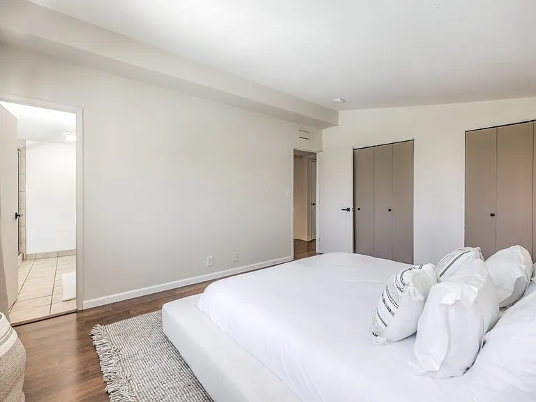 3474 Spencer St — Photo 17