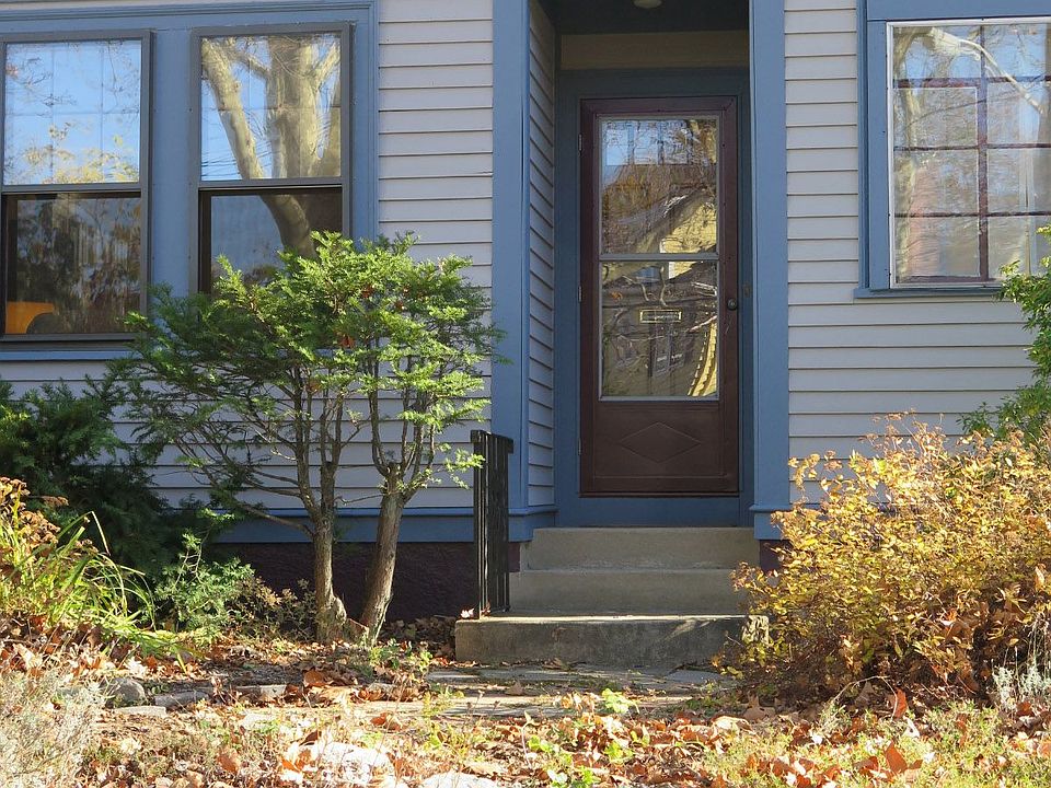 2nd image of 103 Summit Ave