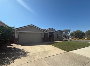 9051 Loganberry Dr, Gilroy, CA