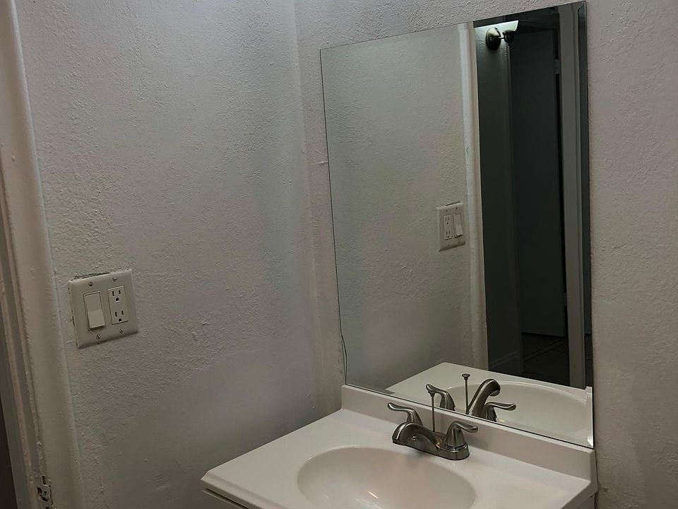 2nd image of 9143 SW 77th Ave APT B803
