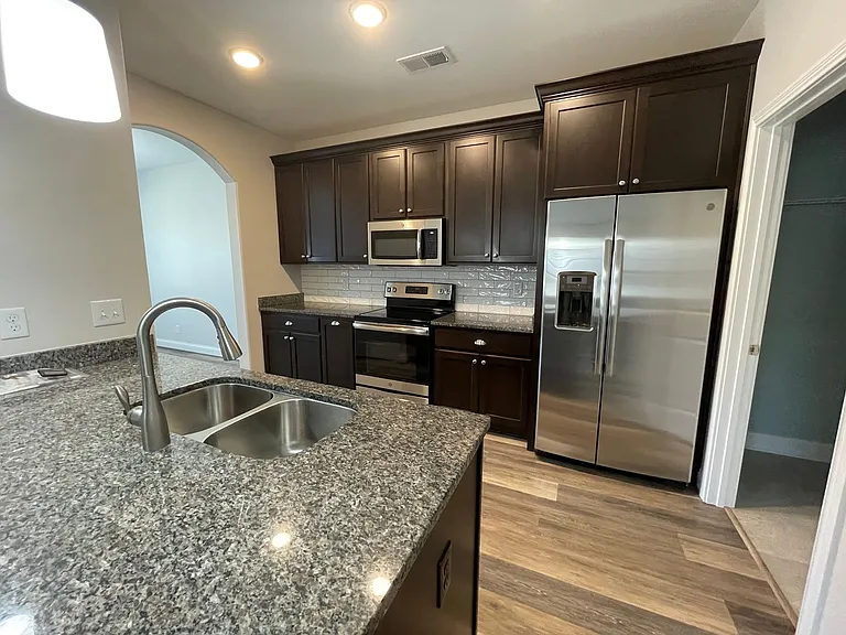 210 Beckley Ridge Ln — Photo 6