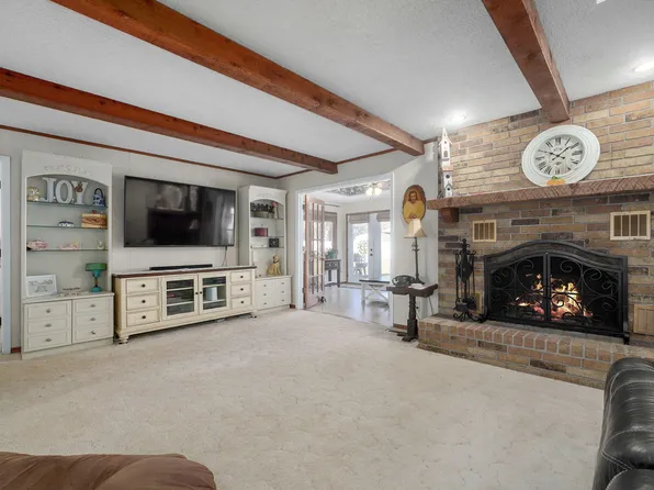 1837 E Holiday Street, Springfield, MO 65804