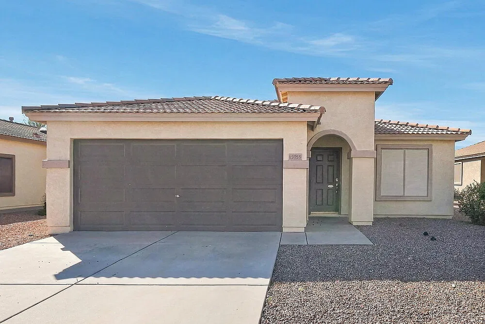 3 bed, 2.0 bath, 1401 sqft, $1,880 — Photo 1