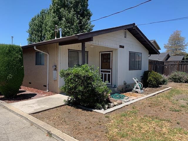 1st image of 21559 Banyan St