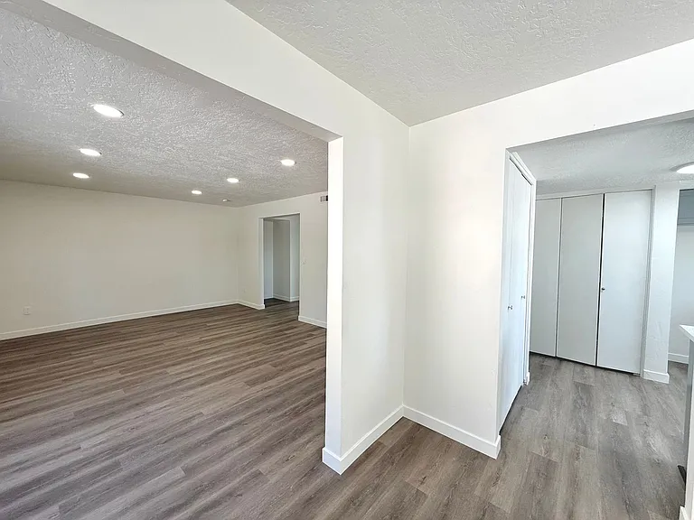 3053 E Branch Dr — Photo 13