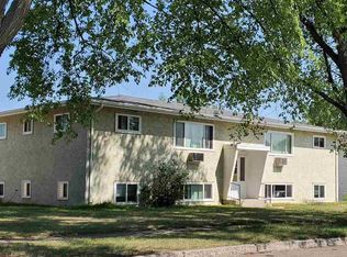 2012 5th St NW, Minot, ND 58703