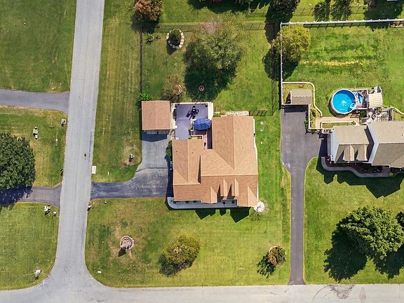5th image of 61 Derbywood Cir