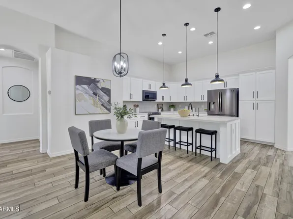 7218 N 84TH Drive, Glendale, AZ 85305