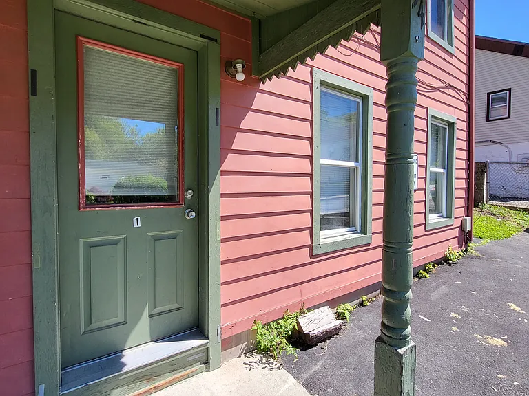 94 E Main St #1 — Photo 12
