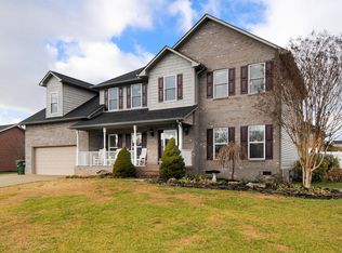 2827 Homestead Ct, Maryville, TN 37804