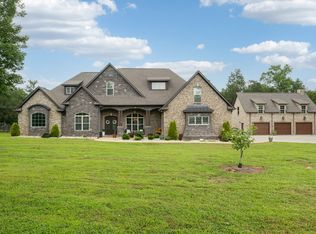 1464 Azalee Ln, Chapel Hill, TN 37034