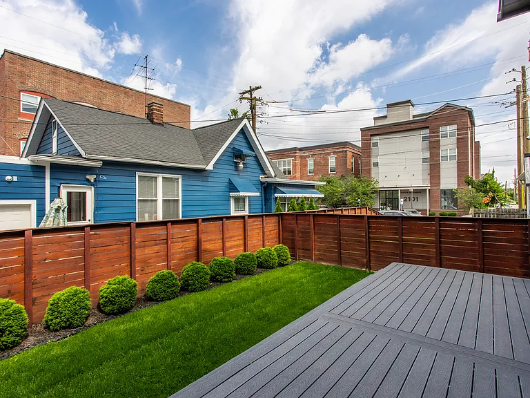 2058 Carrollton Ave — Photo 48