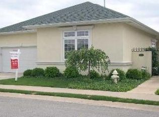 5626 W Grande Cir, Peoria, IL 61615