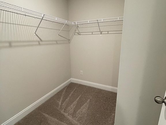 2nd image of 4344 Skyridge