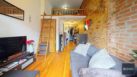 Rented by Bond New York