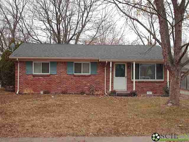 1st image of 615 Berkshire Dr