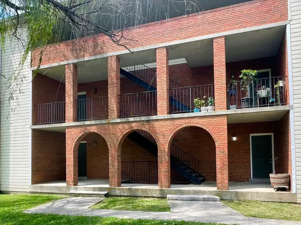 424 Harrodsburg Ln, Frankfort, KY