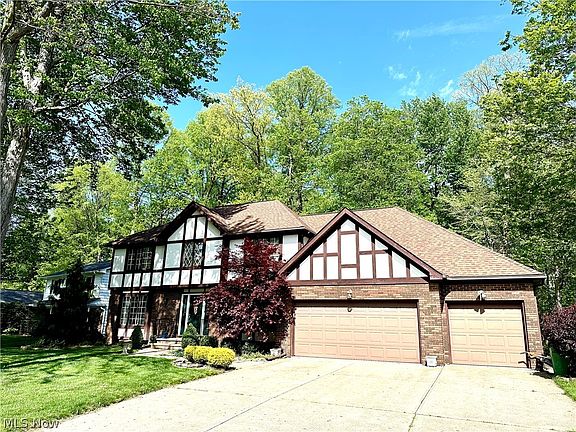 2nd image of 5905 Dorrwood Dr