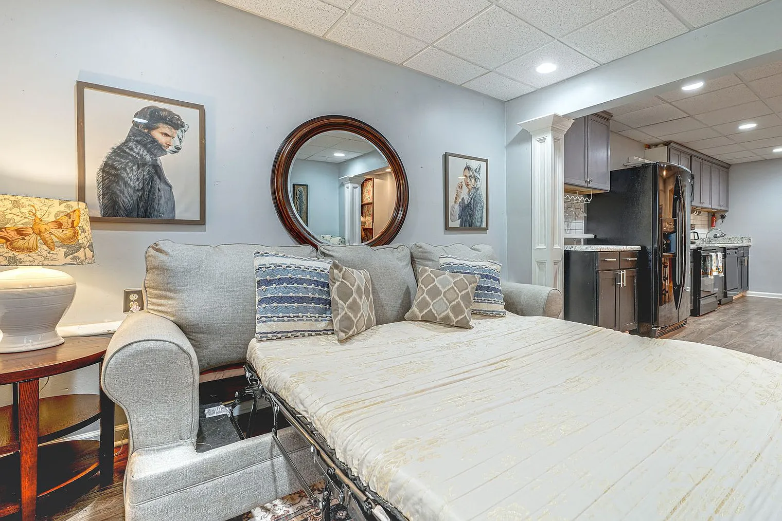 2 bed, 1.0 bath, 1797 sqft, $2,806 — Photo 4