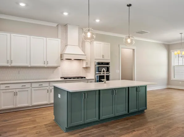 1351 Sea Aire Dr, Charleston, SC 29412