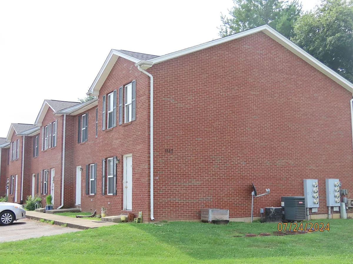 Building Photo - 1117 Crown Pointe Dr