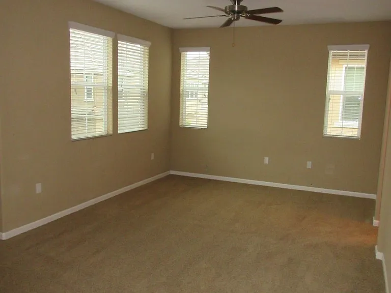 101 Cezanne Ln — Photo 12