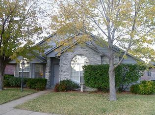 628 Blue Leaf Dr, Flower Mound, TX 75028