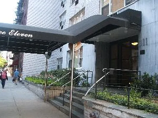 Rented by Corcoran | media 2