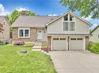 7826 Caenen St, Lenexa, KS 66216