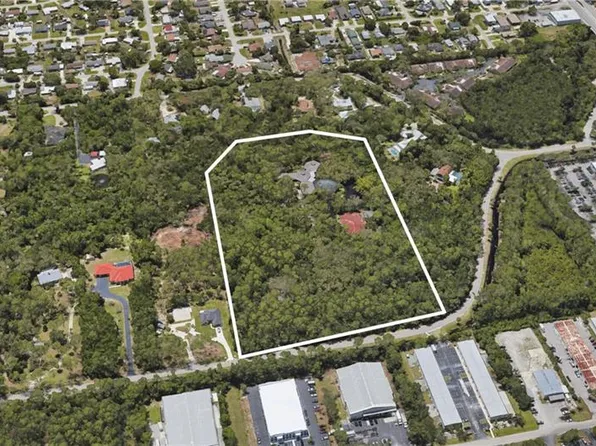 3720 Gail BLVD, NAPLES, FL 34104