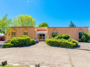 355 Esperanza Dr, Bosque Farms, NM 87068