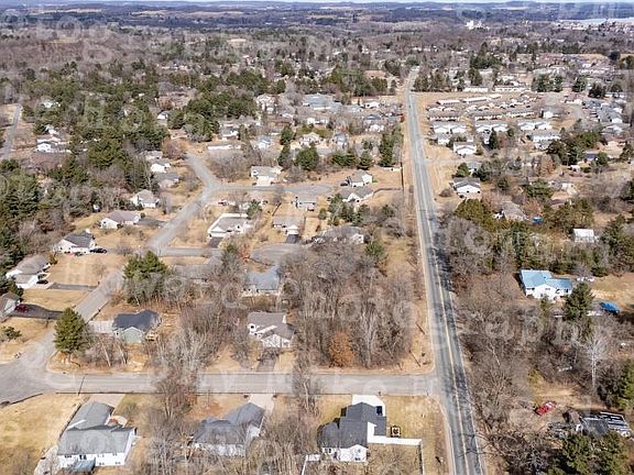 5th image of 903 SouthWest Wagner Road