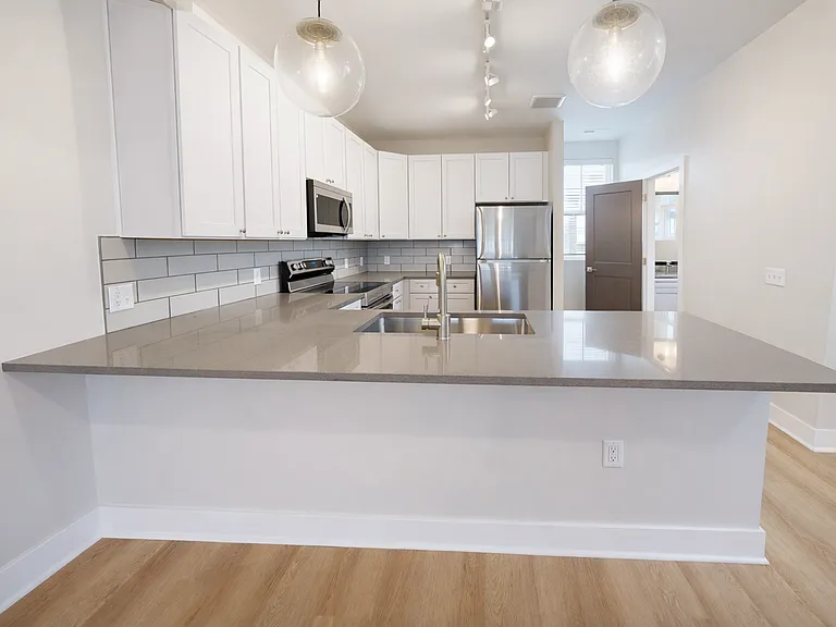 Parkview at Spring Hill Apartments — Photo 41