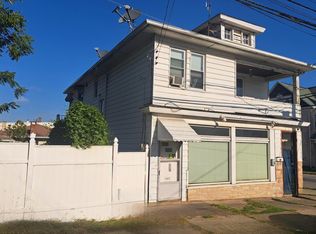 1402 Prospect Ave, Scranton, PA 18505
