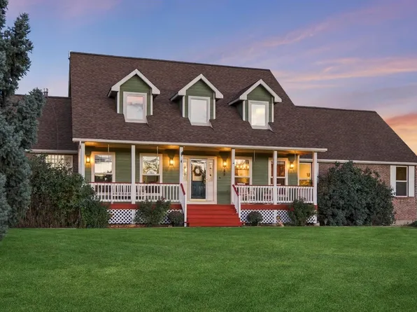 125 Hunters Cove Rd, Mead, CO 80542