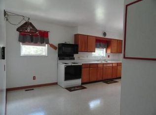 215 Little Cabell Creek Rd, Ona, WV 25545