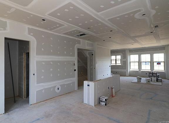 4th image of 9320 Ainslie Downs St #50