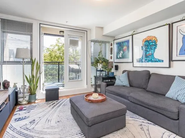2150 Hastings St E #316, Vancouver, BC V5L 0A5