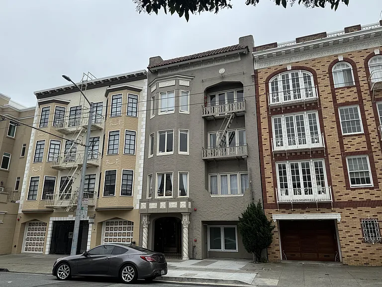 1935 Jefferson Street — Photo 2