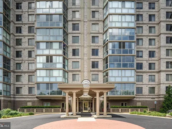 19385 Cypress Ridge Ter Unit 519, Lansdowne, VA 20176