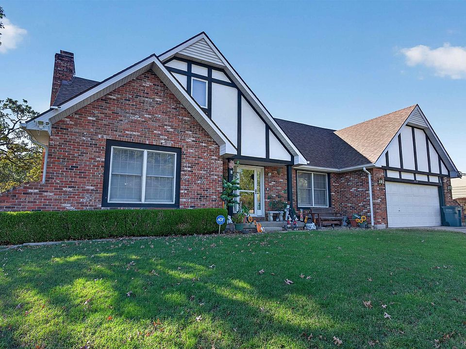 1st image of 1519 Shady Ln