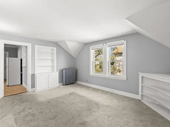 49 Parker St, New Bedford, MA