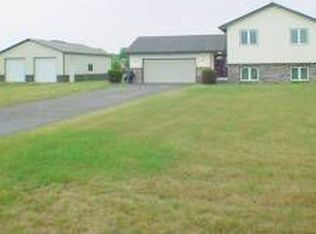 8661 174th Ln NW, Ramsey, MN 55303