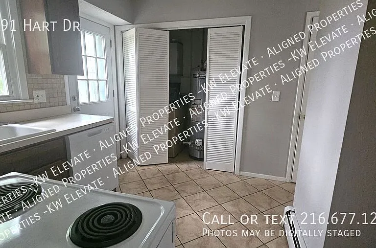 7191 Hart St — Photo 4