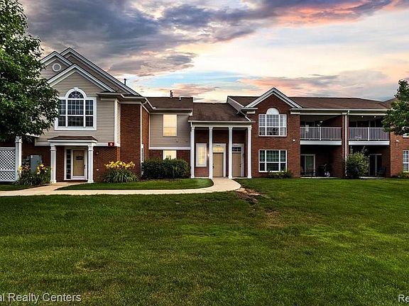 2nd image of 16707 Carriage Way